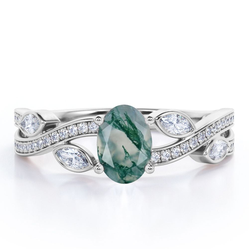 JeenMata 1.5 Carat Crossover Oval Shaped Opaque Milky Moss Green Agate ...