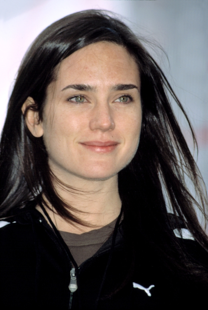 Jennifer Connelly At Revlon Run Walk Canvas Art -  (16 x 20)