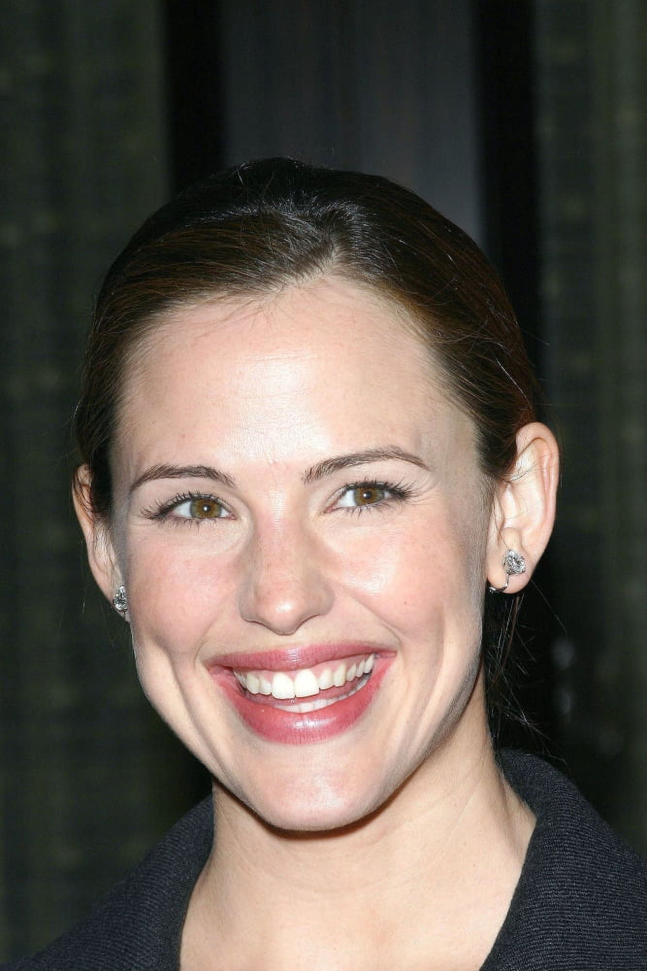 Jennifer Garner At Arrivals For The AlzheimerS AssociationS 13Th Annual A Night At SardiS Canvas Art - (16 x 20)