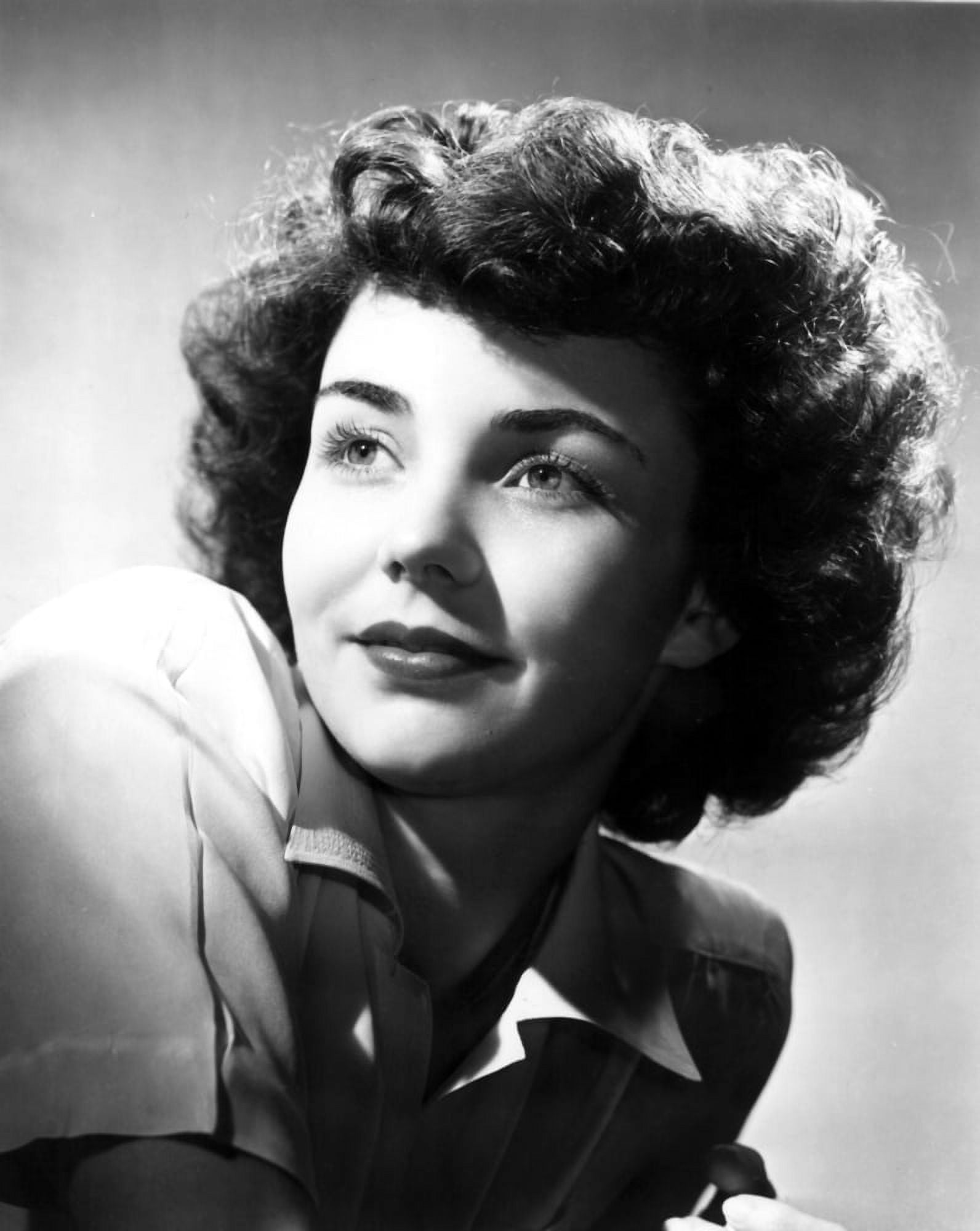 Jennifer Jones Canvas Art - (16 x 20)