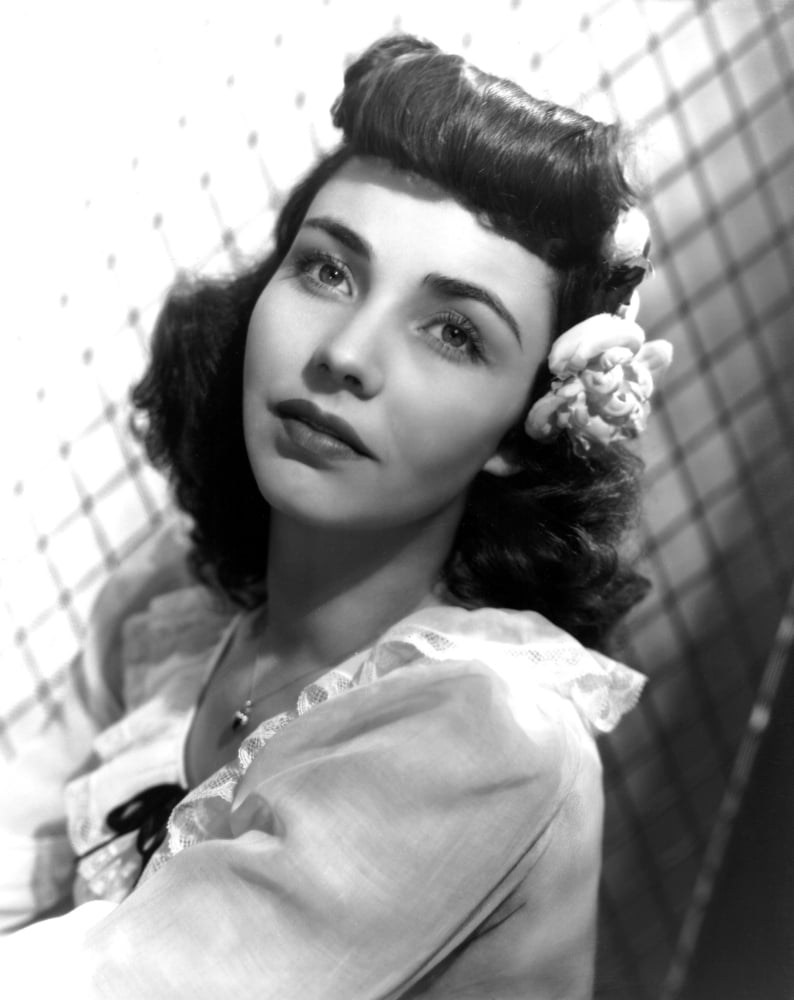 Jennifer Jones Canvas Art - (16 x 20)