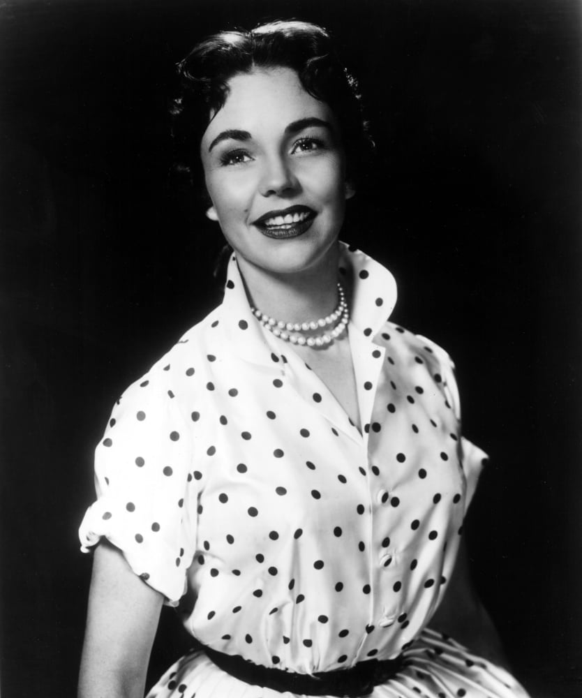 Jennifer Jones Canvas Art - (16 x 20)