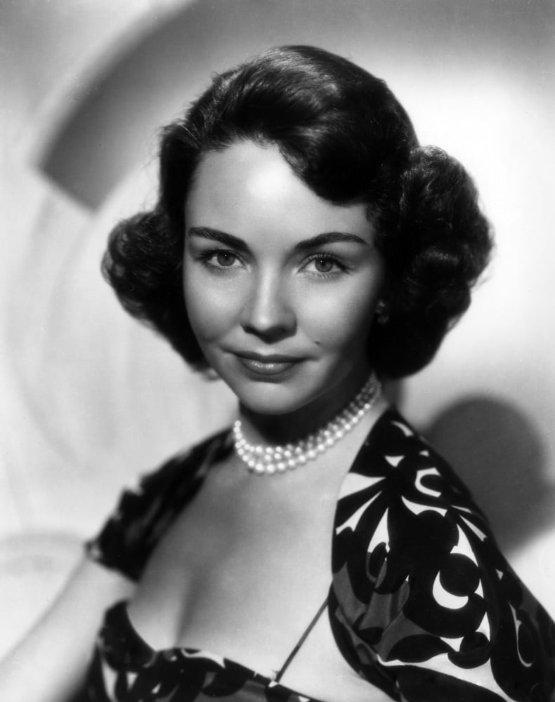 Jennifer Jones Canvas Art - (16 x 20)