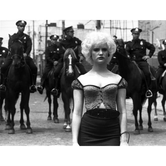 Jennifer Leigh Posed in Classic Photo Print (8 x 10)