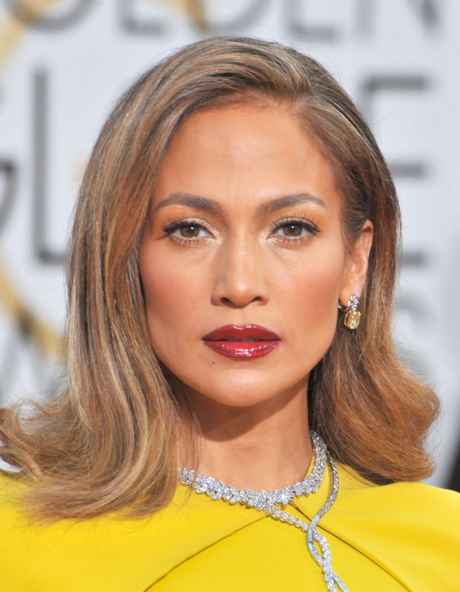 Jennifer Lopez At Arrivals For 73Rd Annual Golden Globe Awards 2016 - Arrivals 3 Canvas Art - (16 x 20)