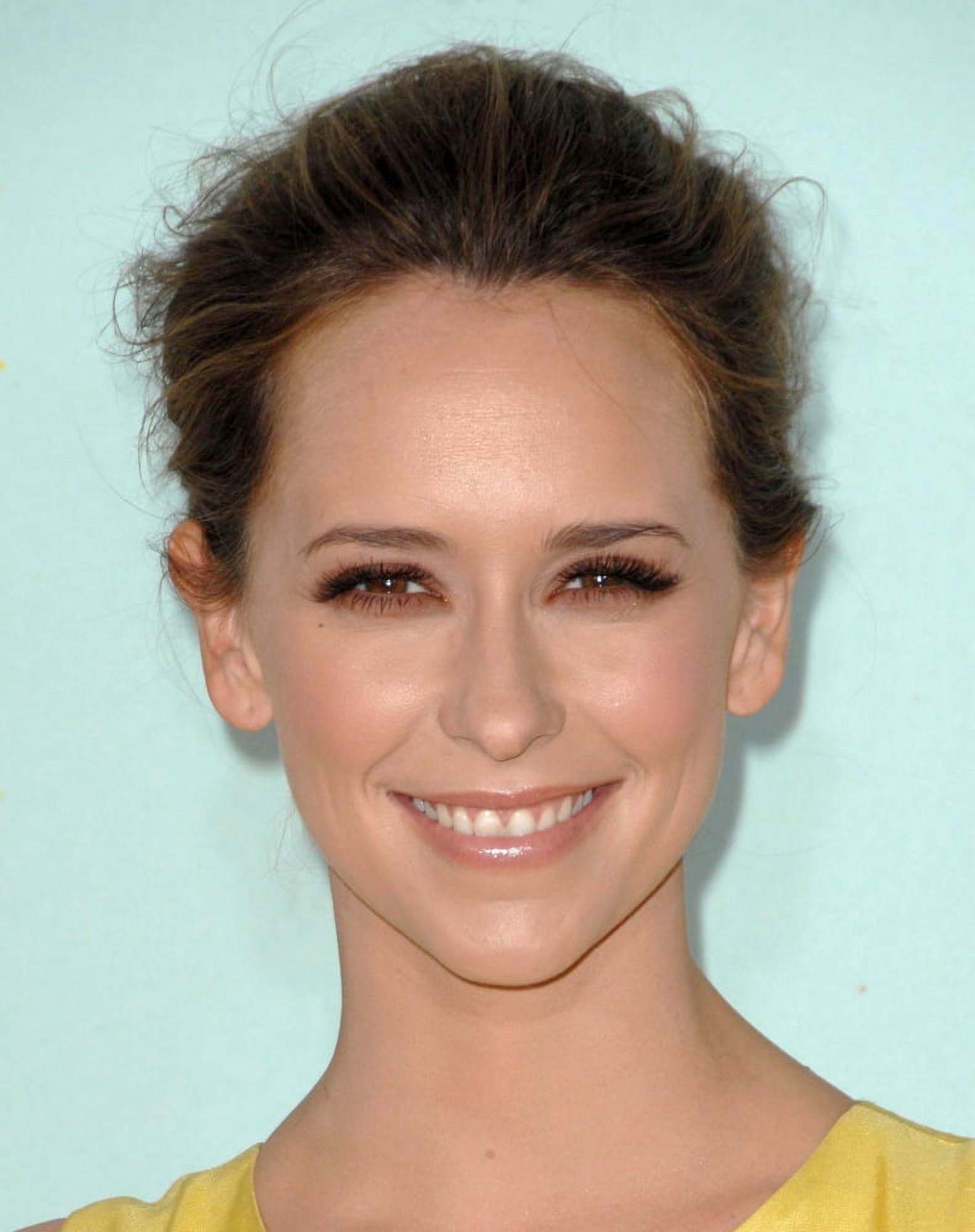 Jennifer Love Hewitt At Arrivals For NickelodeonS 21St Annual Kids Choice Awards - Arrivals Canvas Art - (16 x 20)