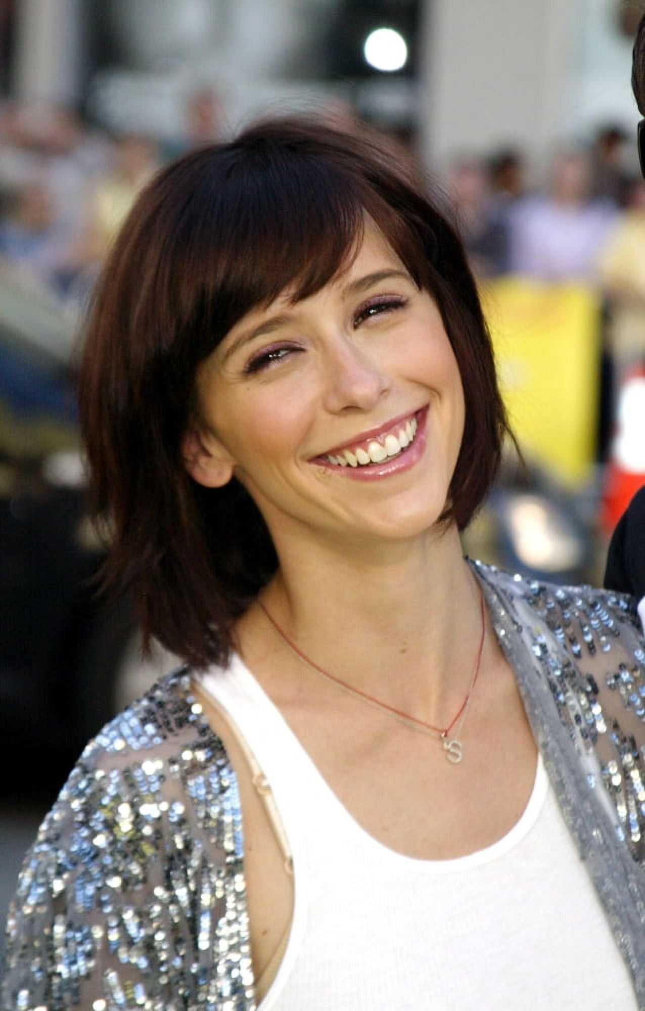 Jennifer Love Hewitt At The Premiere Of The Spongebob Squarepants Movie At The GraumanS Chinese Theatre Canvas Art - (16 x 20)