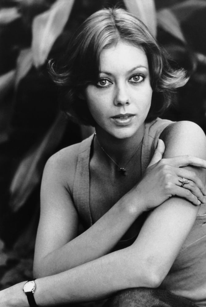 Jenny Agutter Canvas Art - (16 x 20)