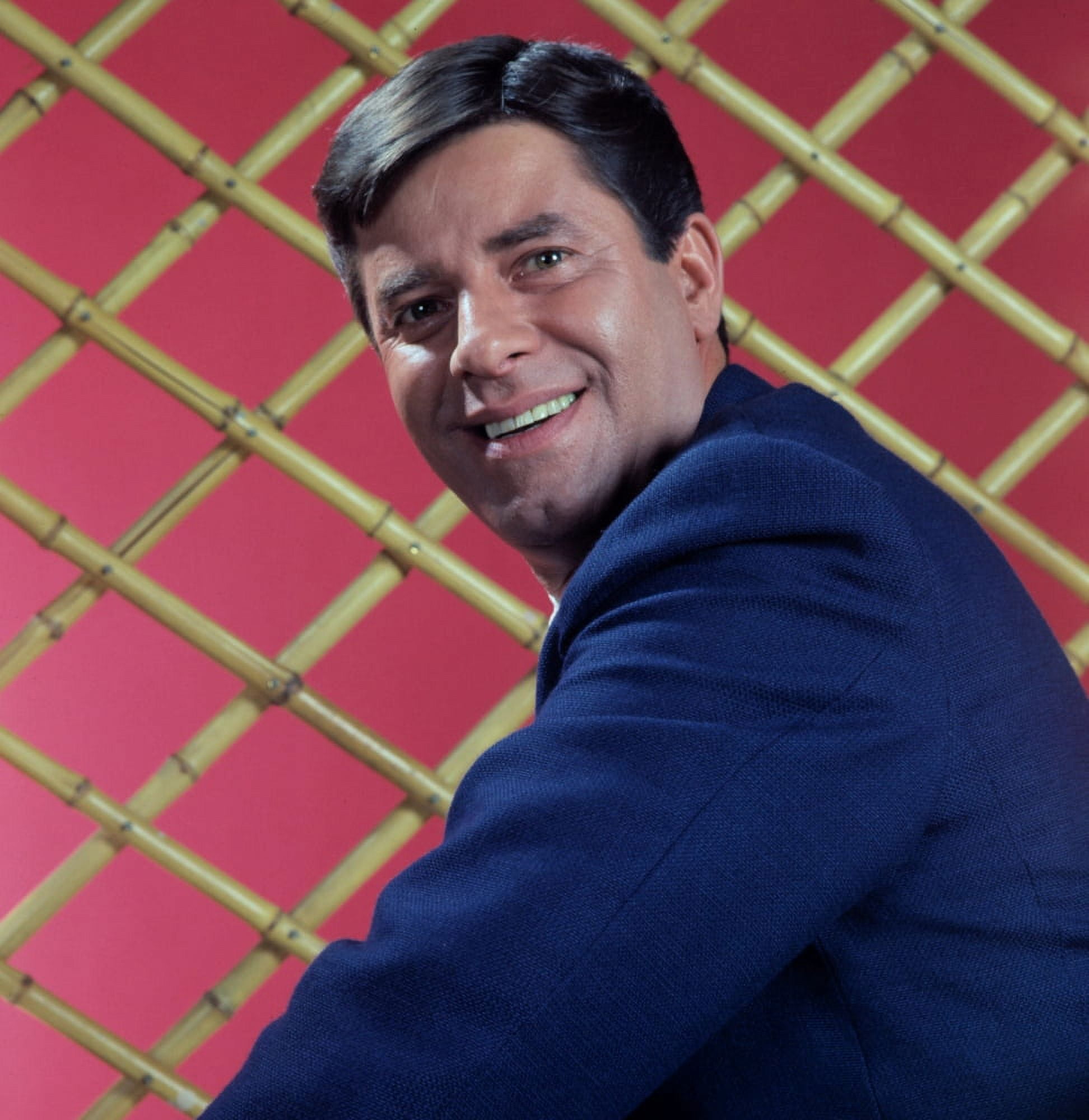 Jerry Lewis In The 1960S Canvas Art -  (16 x 20)