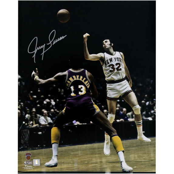 Jerry Lucas New York Knicks Autographed 16" x 20" Passing vs. Los Angeles Lakers Photograph - Fanatics Authentic Certified