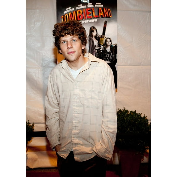 Jesse Eisenberg At Arrivals For Zombieland Premiere, Amc River East 21, Chicago, Il September 28, 2009. Photo By Jason SmithEverett Collection Celebrity (8 x 10)