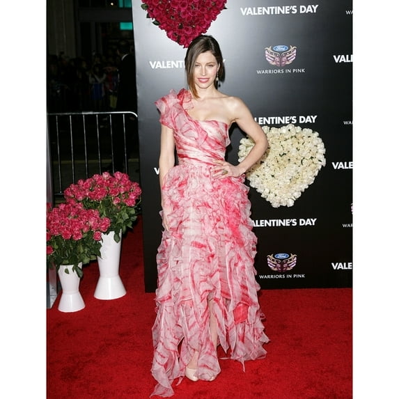 Jessica Biel At Arrivals For Valentine'S Day Premiere Grauman'S Chinese Theatre