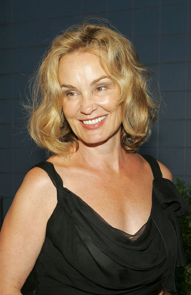 Jessica Lange At Arrivals For Broken Flowers Premiere Canvas Art - (16 x 20)
