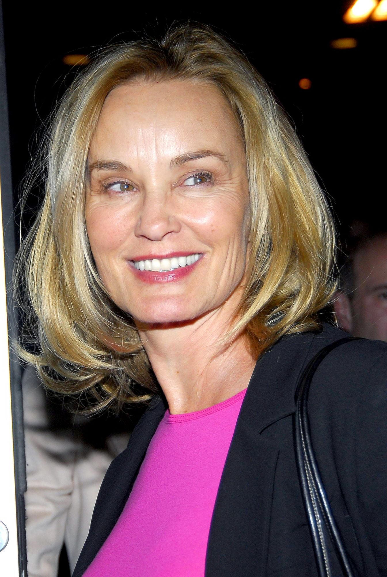Jessica Lange At Arrivals For DonT Come Knocking Screening Canvas Art - (16 x 20)