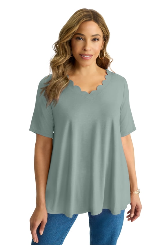 Women's Plus Size Scalloped V-Neck Swing Tunic
