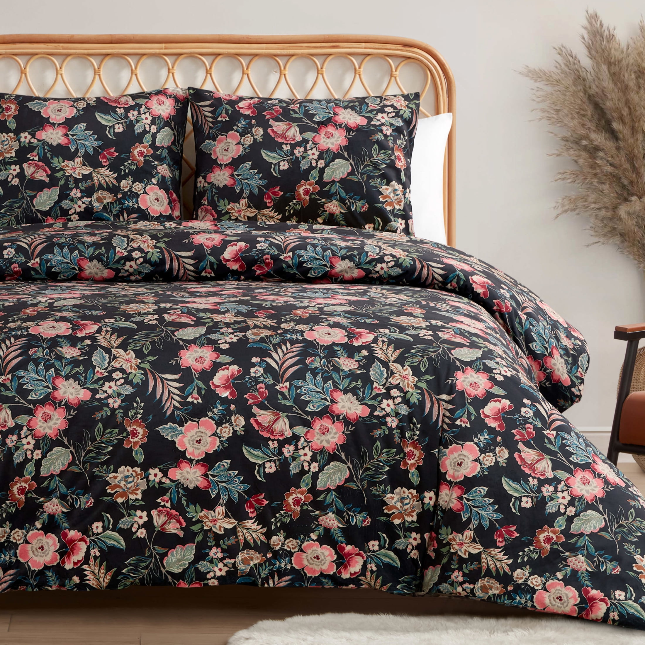 Jessica Simpson Arcadian Blooms Velvet Duvet Cover Set King Size - 3 Piece Set