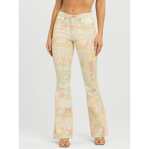 Jessica Simpson Women's and Women's Plus Daisy Fitted Flare Jeans, 30.5", 32.5", and 34.5" Inseams, Sizes 2-26W