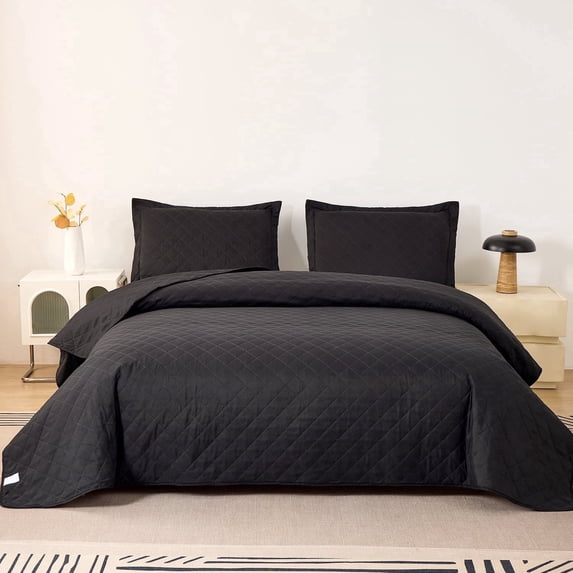 Jessy Home Black Quilt Set Queen/Full Size Lightweight Microfiber Bedspread Coverlet Set