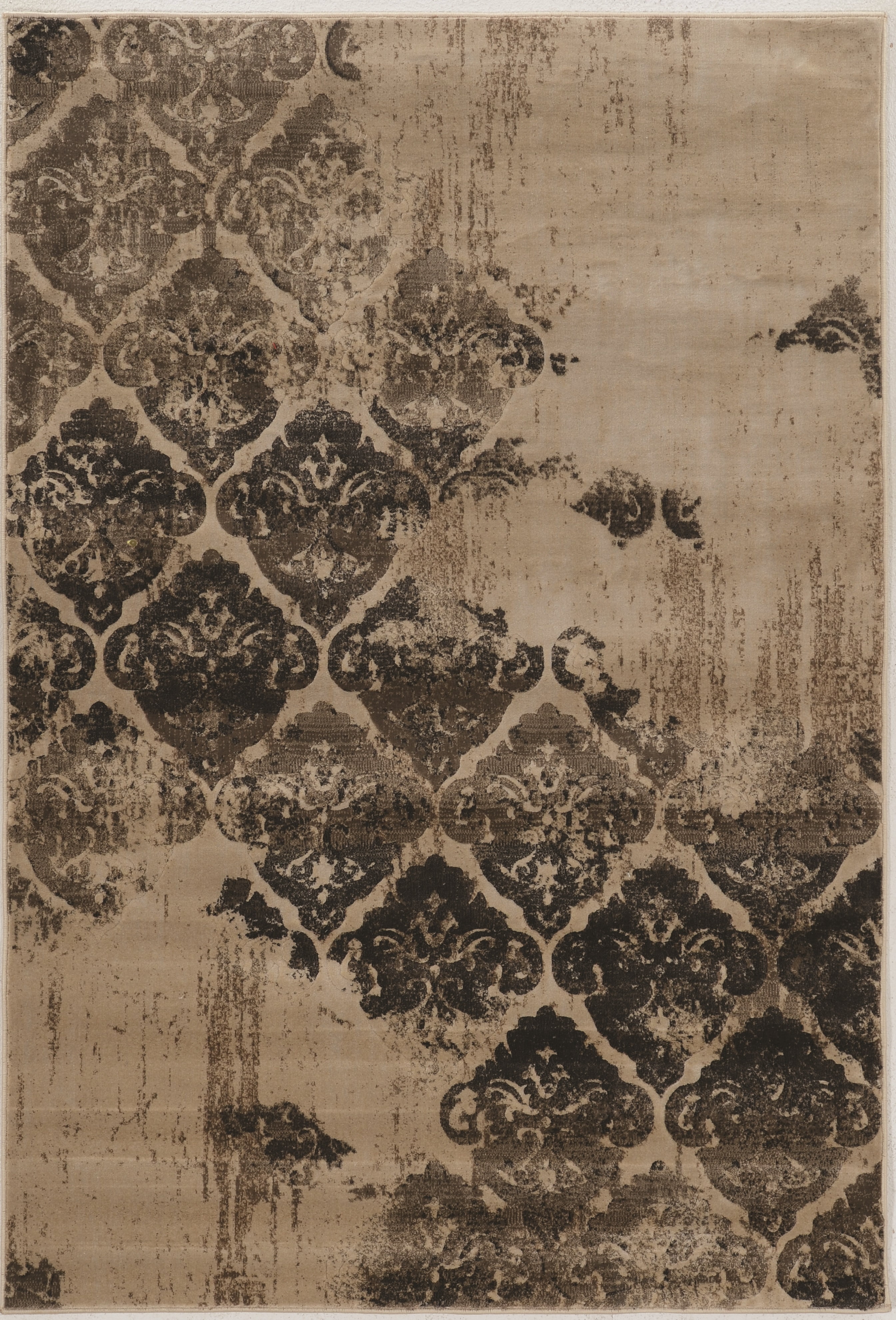 5' x 7'6" Clara Transitional Vintage Rug in Beige and Olive