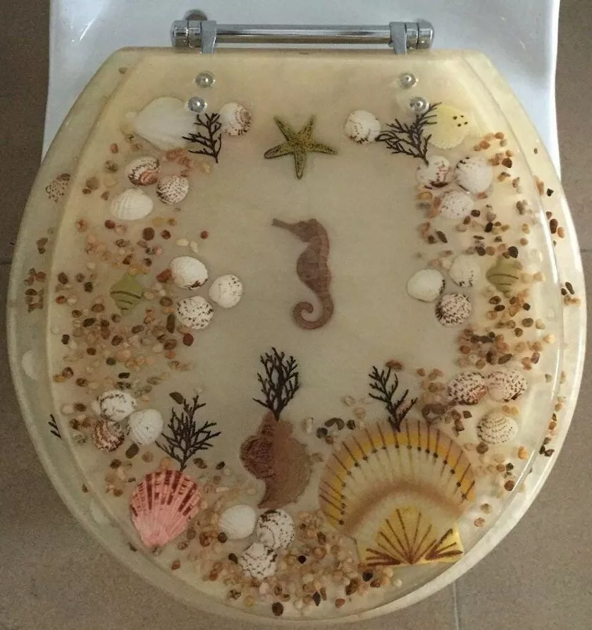 Beige Resin Standard Round Hard Toilet Seat with Seashells Embedded, Chrome Hinges