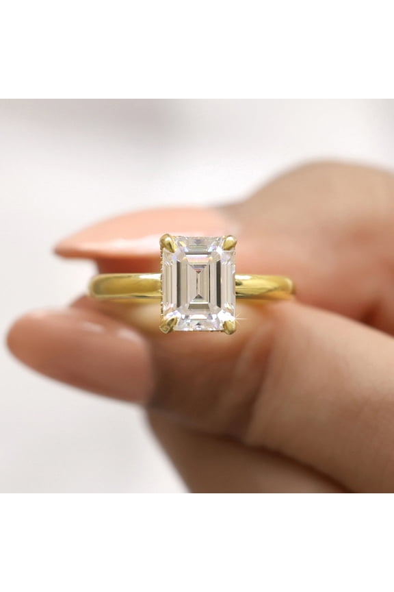 3 CTTW Emerald Moissanite Enagagement Ring, Claw Prong Hidden Halo Wedding Ring for Women
