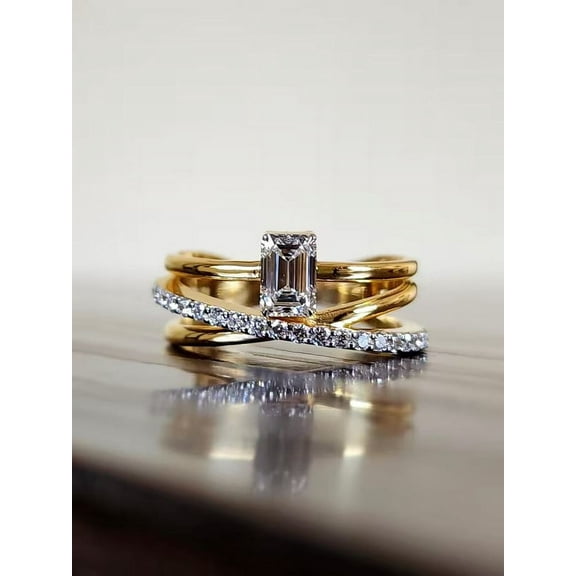 Jewelerix 2.5 CT Round Moissanite Diamond Ring Emerald Engagement Ring 14K Plated Mother's Day Gift