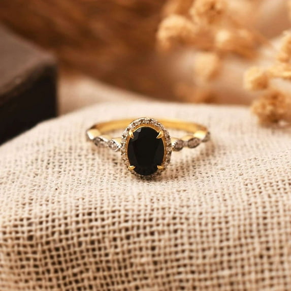 Jewelerix Black Oval Gemstone Engagement Ring for Women, 14K Vermeil Gold Halo Ring Moissanite Diamond Accents, Vintage Elegant Promise Ring