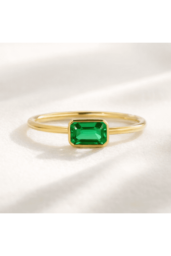 Emerald Cut Green Gemstone Solitaire Ring in Yellow Gold, Minimalist Stackable Promise Ring for Women, May Birthstone
