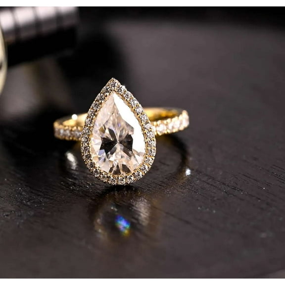 Jewelerix Gorgeous Pear Cut Ring 2.50 CT Moissanite Diamond Engagement Ring 18K Yellow/Rose Gold Proposal Comfort Fit Promise Rings