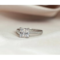 Jewelerix Princess Cut Solitaire Engagement Ring with Pavé Band in 14K White Gold Plated Classic Women's Wedding Ring