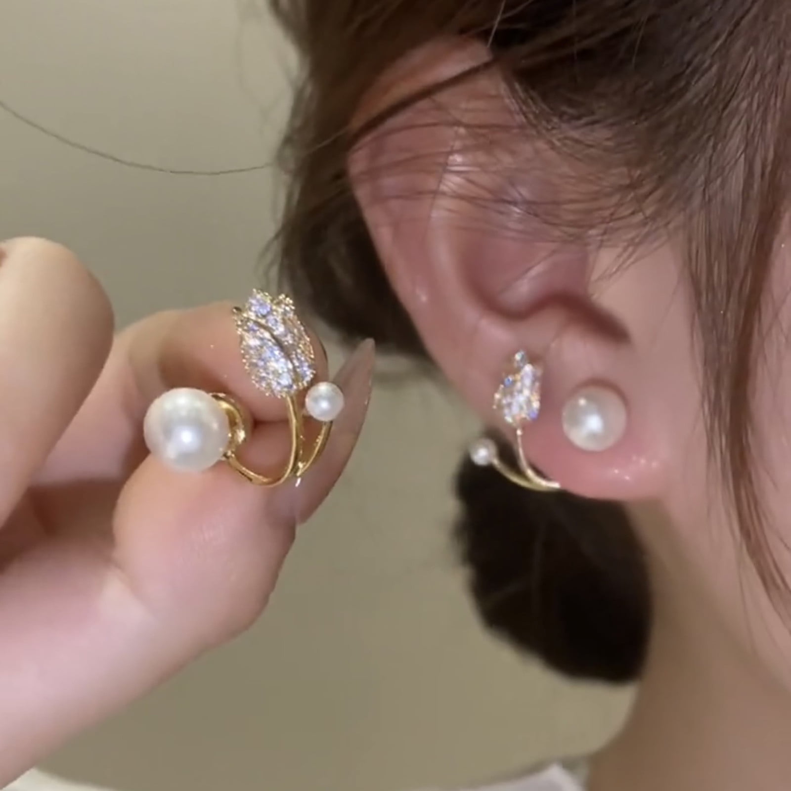 Details more than 254 gold diamond earrings for girls