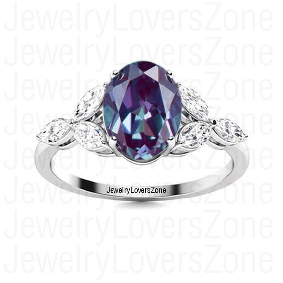 JewelryLoversZone Oval Cut Alexandrite Engagement Ring Color-Change Gem 925 Sterling Silver Ring Handmade Jewelry for Valentine Day Silver 3
