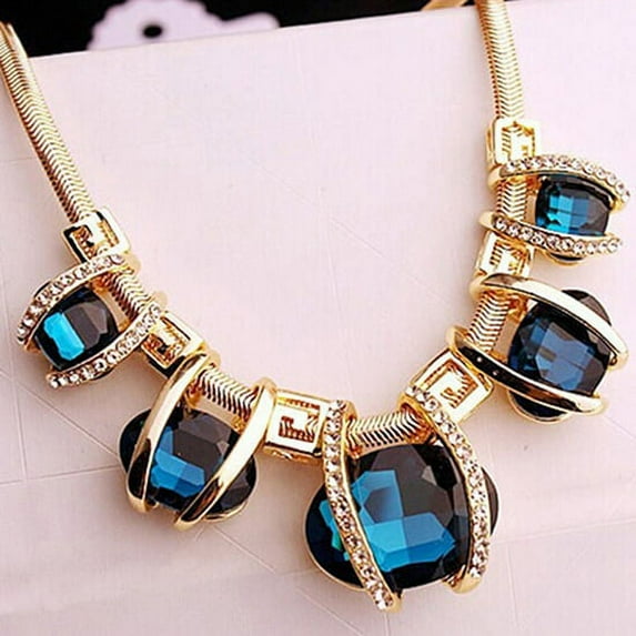Jiaroswwei Fashion Women Crystal Pendant Golden Chain Choker Beauty Statement Bib Necklace