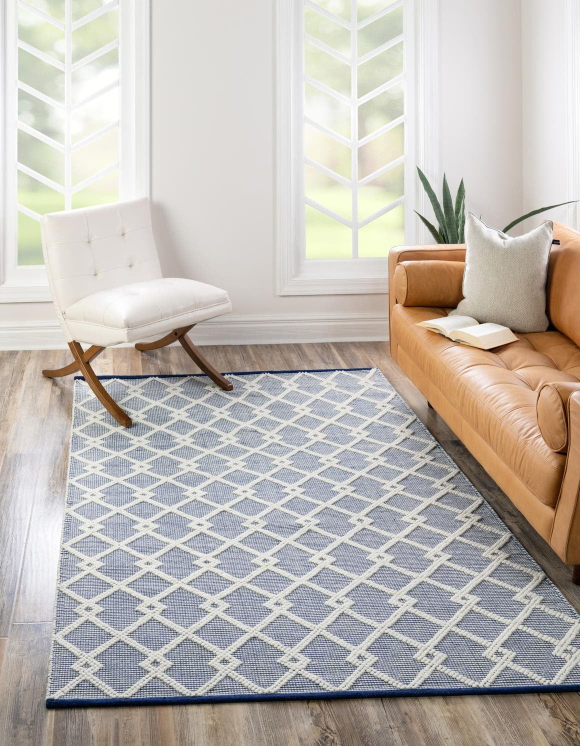 Blueberry Geometric Hand-knotted Wool Indoor Area Rug