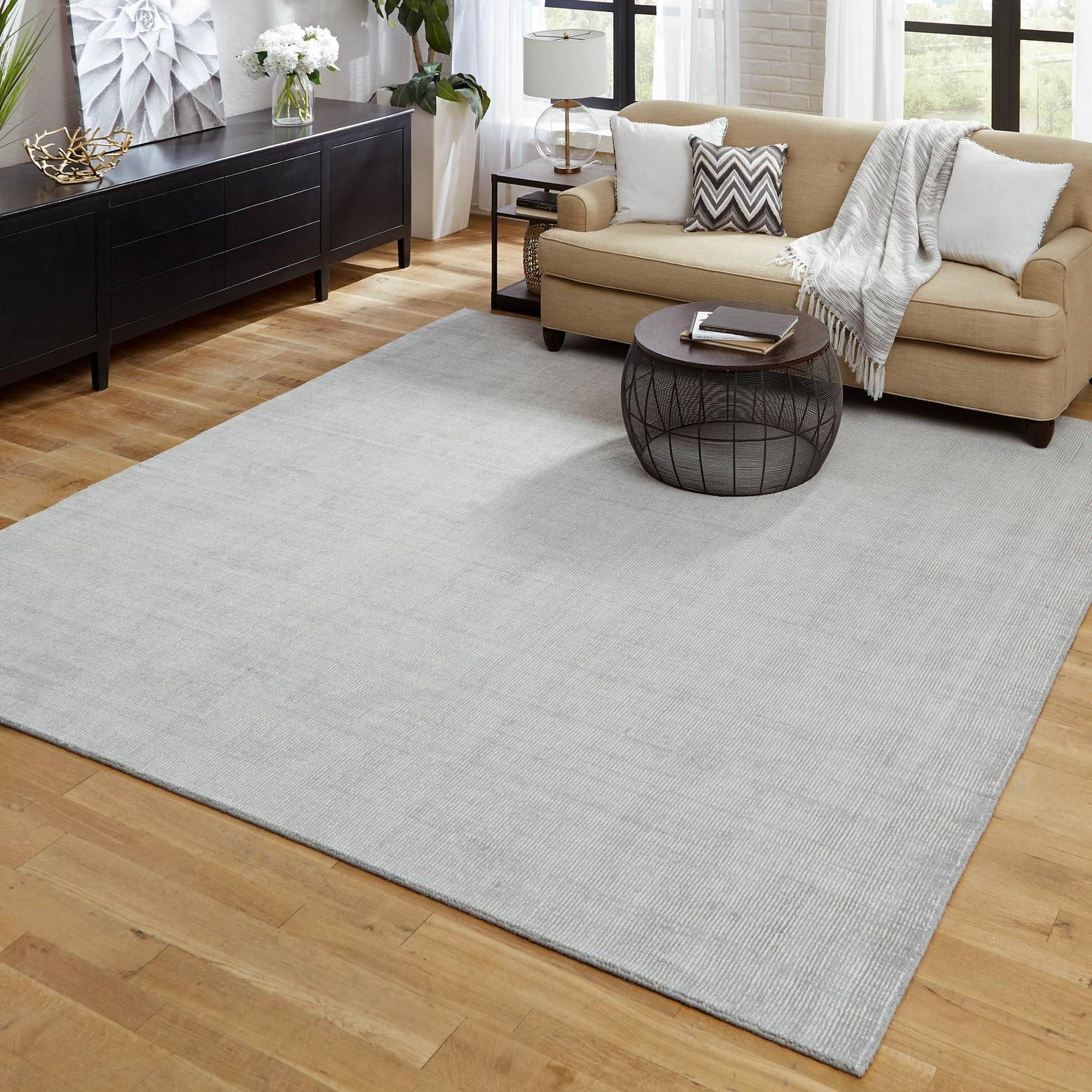 Gray Manor Hand-Knotted Wool Square Area Rug