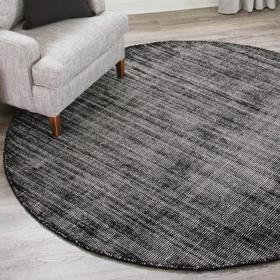 Jill Zarin English Manor Collection Area Rug - Farmhouse (5' 3" Round Blackberry/Ivory)