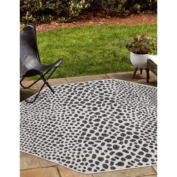 Jill Zarin Outdoor Collection Area Rug - Cape Town (7' 10" Octagon Black/Ivory)