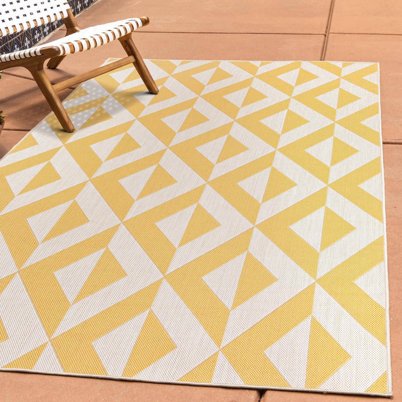 Sunny Geometric 2' x 3' Yellow & Ivory Outdoor Flatweave Rug