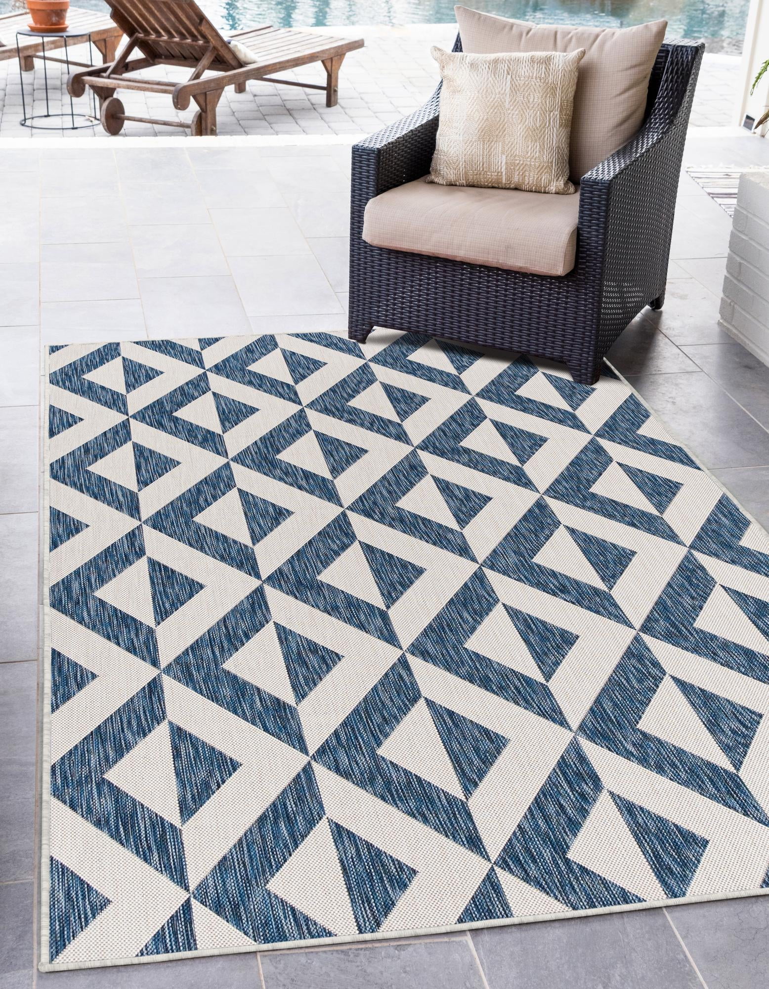 Reversible Geometric Blue Synthetic Outdoor Rug 7'1" x 10'