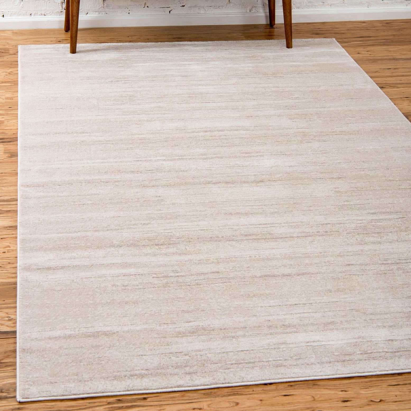Sleek Beige Gradient 5' x 8' Rectangular Easy-Care Rug