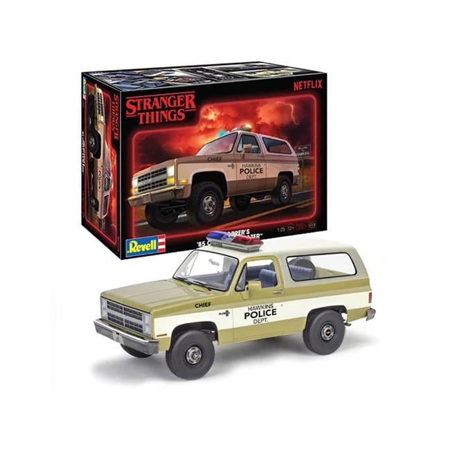 Jim Hopper's 1985 Chevrolet K5 Blazer "Stranger Things" (2016-Current) TV Series (Level 4) 1/25 Plastic Model Kit by Revell