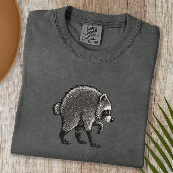 Jimothy Raccoon Comfort Shirt, Seattle Short Spine Raccoon T-Shirt, Animal Lover Gift, Viral Raccoon Meme Graphic Tee
