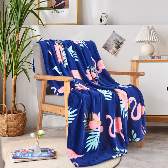 Jin Mai Lan Contemporary Blue Pattern Printed 100% Polyester Plush Throw 50 " x 60"