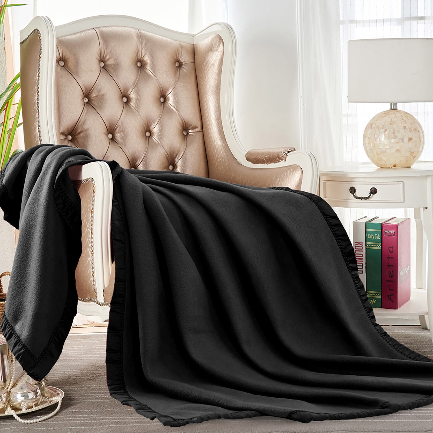 Jin Mai Lan Ultra Soft Black Fleece Throw Blanket, Standard Throw