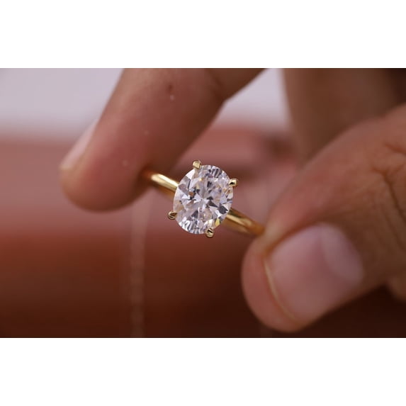 JinalDiamond 2.0 CT Oval Solitaire CZ Diamond Ring – Gold Engagement & Promise Ring for Women, Bridal Wedding Jewelry, Elegant Gift for Her