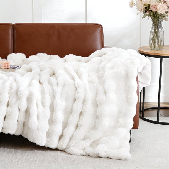 Jingle bears White Faux Fur Throw Blanket for Bed Fluffy Cozy Thick Soft Blanket for Couch Bedroom Living Room 60"x80"