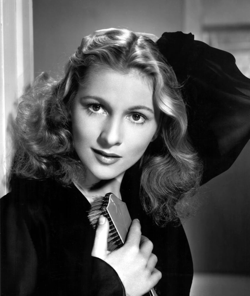 Joan Fontaine Canvas Art - (16 x 20)