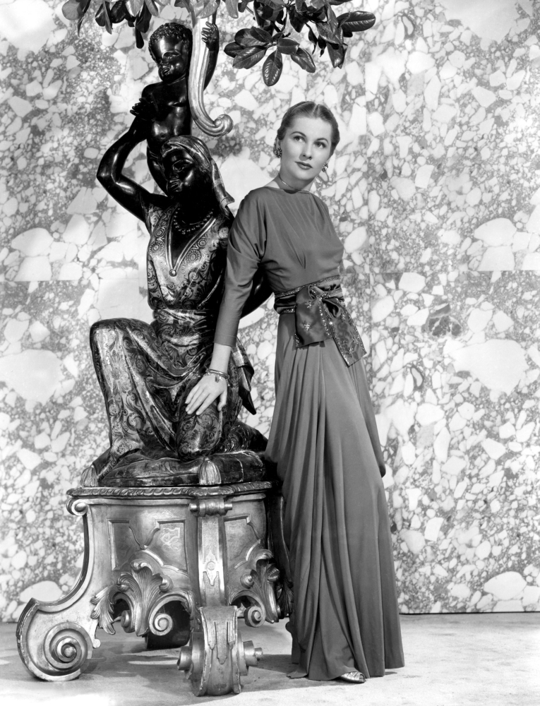Joan Fontaine Canvas Art - (16 x 20)