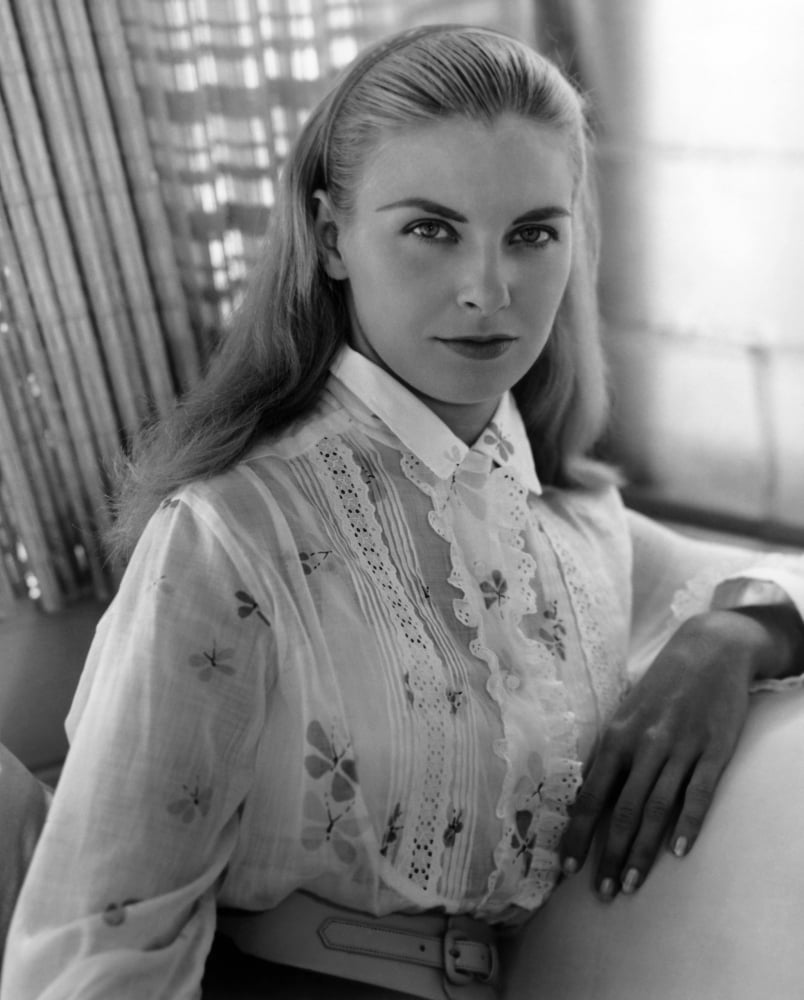 Joanne Woodward Canvas Art - (16 x 20)