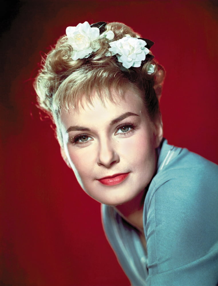 Joanne Woodward Canvas Art - (16 x 20)